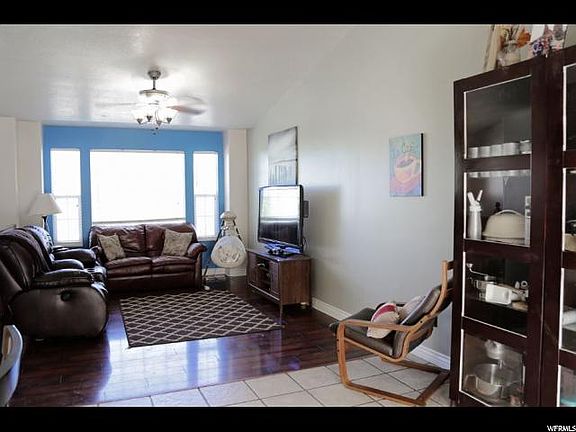 5th image of 1366 N Black Mountain Cir