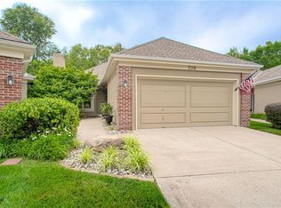 708 Bristol Ct, Liberty, MO 64068