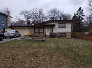 856 Dublin Dr, Mundelein, IL 60060