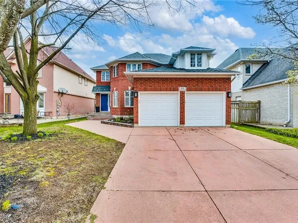 113 Meadowlands Blvd, Hamilton, ON L9K 1H8