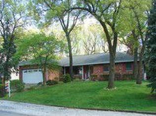 9 Indian Camp Trl, Portage, IN 46368