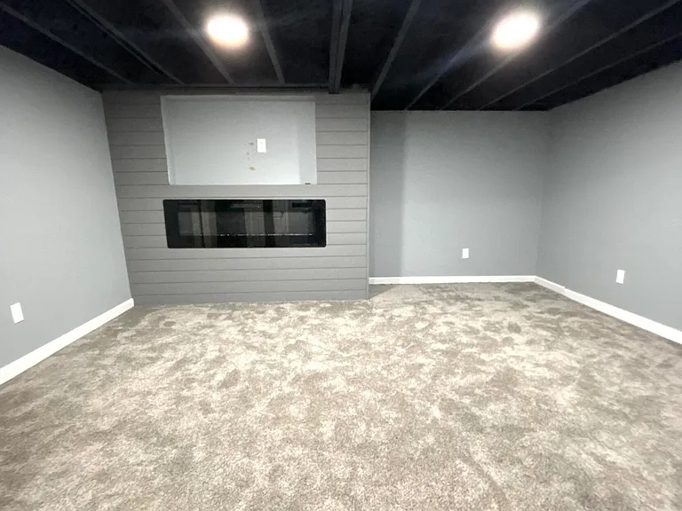 1418 Grove St — Photo 16