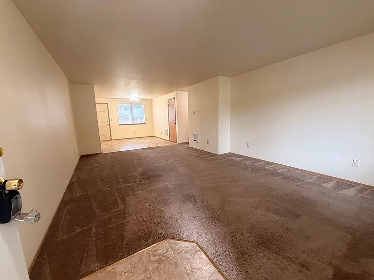 8525 44th Dr NE #2 — Photo 2