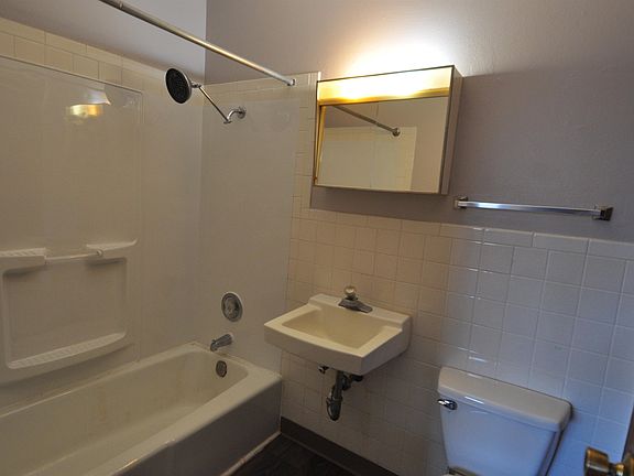 5th image of 4203 Middlebury Ln