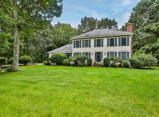 19 Sheas Dr, Auburn, NH 03032