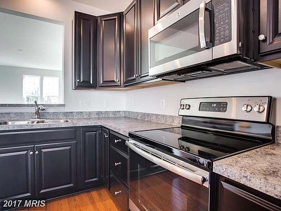 4th image of 6198 Willow Pl
