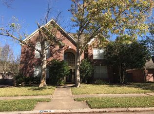 6611 Berrytree Ln, Sugar Land, TX 77479