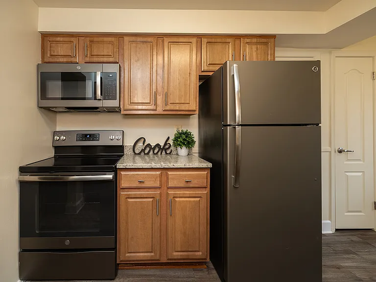 Cromwell Valley Apartments — Photo 5