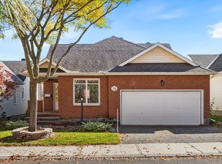 16 Spinney Way, Ottawa, ON K2J4Y8