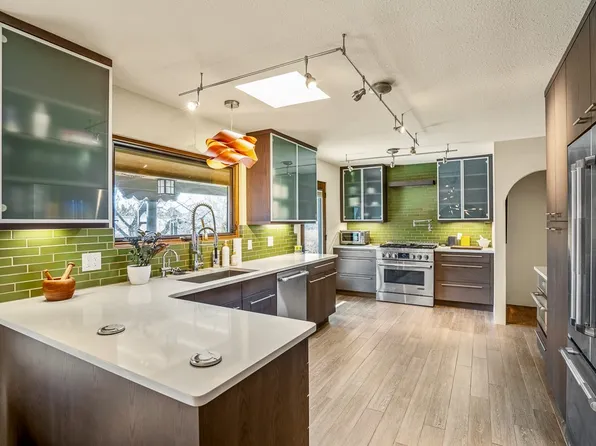 1467 Miracerros Loop N, Santa Fe, NM 87505