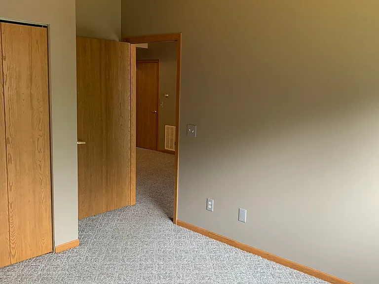 14 Country Ln — Photo 12