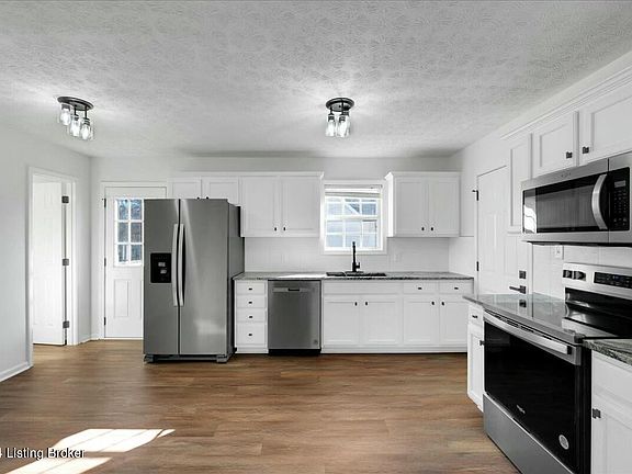 5th image of 7721 Alyssum Dr