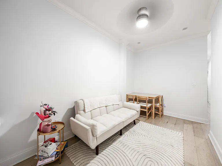 206 W 80th St #1E — Photo 8