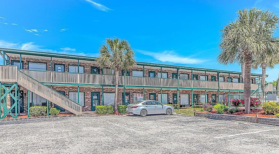 1st image of 4516 Seaview St APT 135