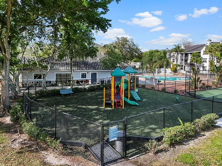 11225 W Atlantic Blvd — Photo 3