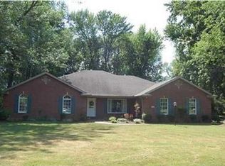 631 Plaza Dr, Evansville, IN 47715