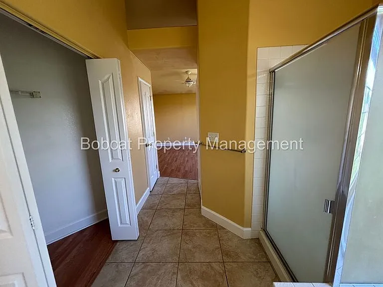 1477 Ridge Point Dr — Photo 42