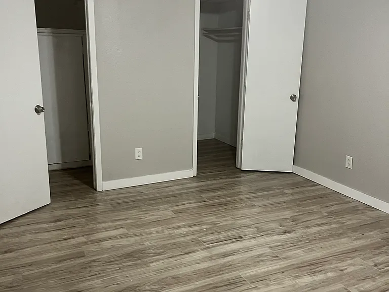 4429 Bowser Ave #105 — Photo 15