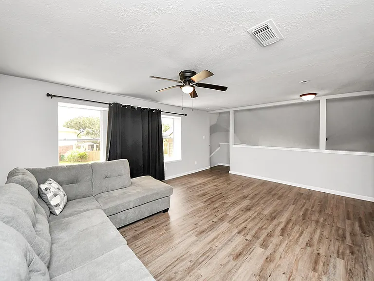 16118 Bunker Ridge Rd — Photo 22