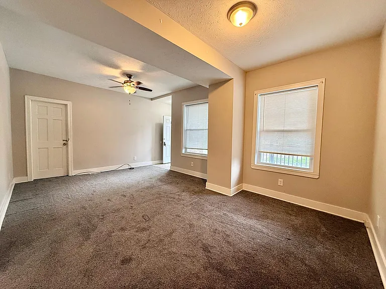 1475 W 112th St #1 — Photo 3