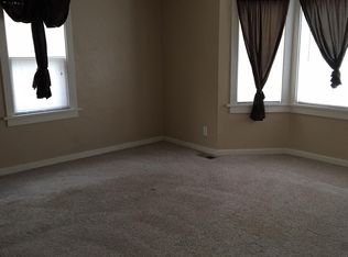 609 14th St, Rawlins, WY 82301