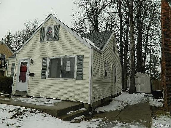 3rd image of 446 Woodland Dr