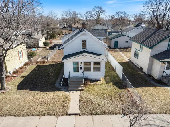 315 8th Ave S, South Saint Paul, MN 55075