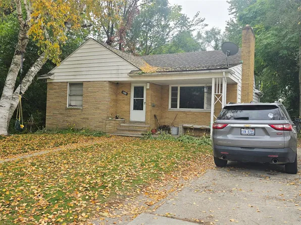 1420 Chestnut St, Port Huron, MI 48060