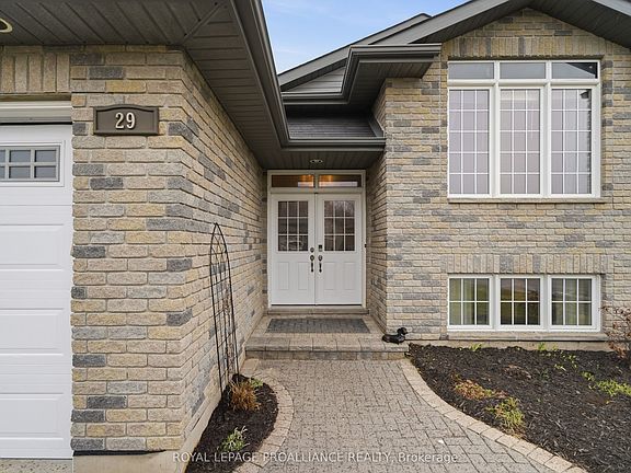 3rd image of 29 Ridgeview Ln