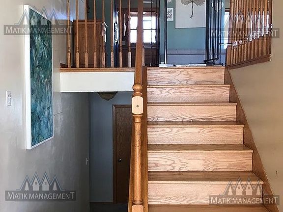 3rd image of 5570 22nd Ave NW