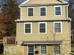 421 Fountain St, Mineral Point, WI 53565