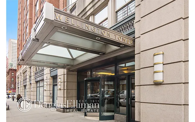 Sold by Douglas Elliman | media 21