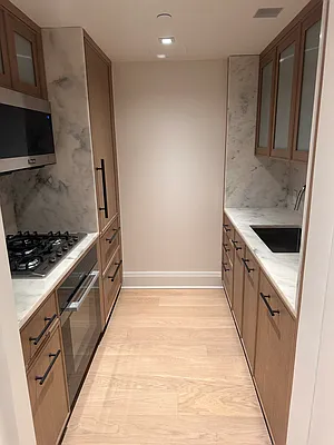 Rented by Coldwell Banker Warburg | media 9