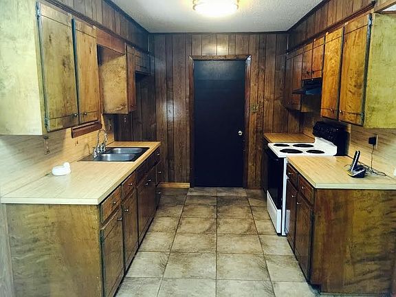 4th image of 407 W Tipton St