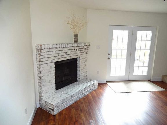 3rd image of 224 Indian Oaks Dr #224