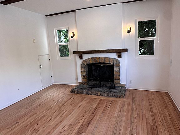 3rd image of 2108 N Beverly Glen Blvd