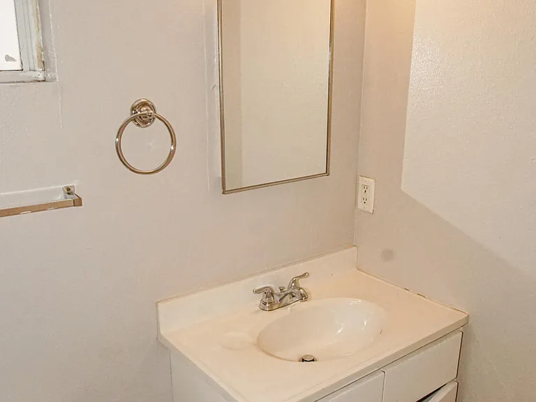 11024 Sunshine Ct — Photo 19