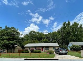 25 Herbert Hayes Dr, Lawrenceville, GA 30046