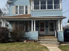 78-80 Benton St, Manchester, CT