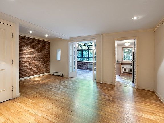 5th image of 324 W 89th St APT B
