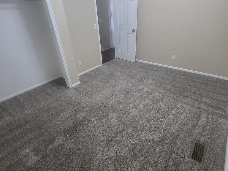 667 E Family Cir — Photo 14
