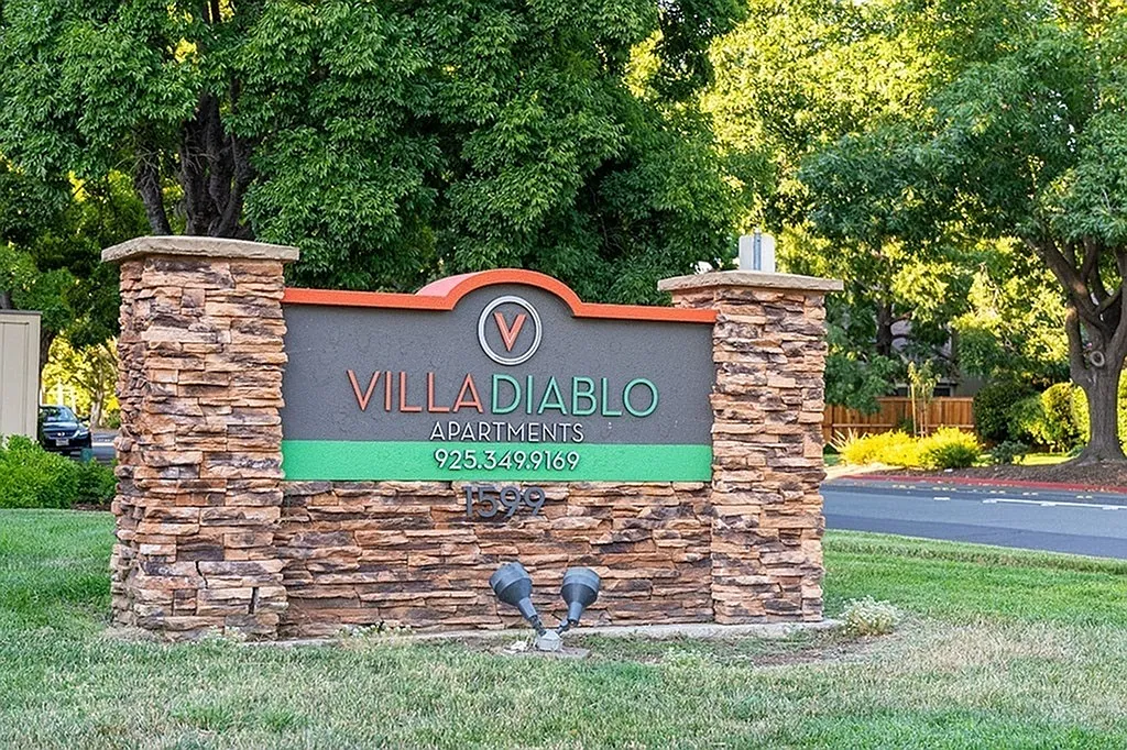Diablo View Apartments — Photo 1