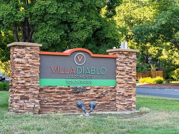 Diablo View Apartments