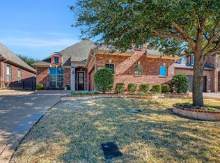 5901 Mira Lago Ln, Arlington, TX 76017