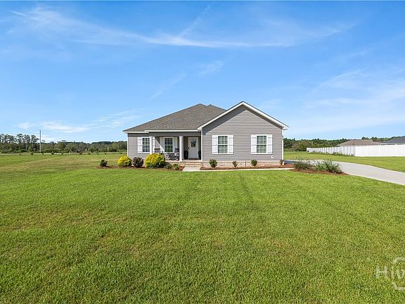 3rd image of 613 Fescue Drive