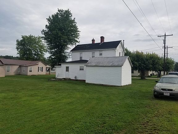 4th image of 122 Madison St