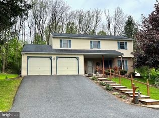 1 Plum Ct, Reading, PA 19605