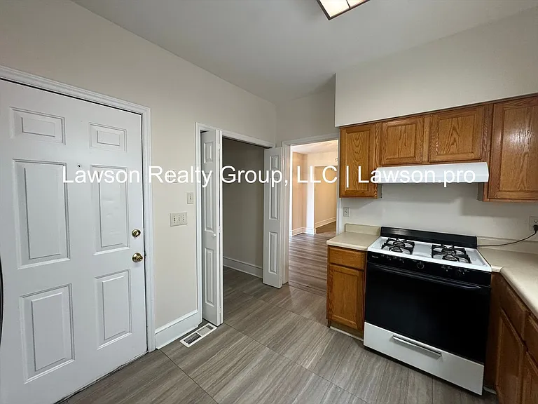 813 Gilmer Ave NW — Photo 14
