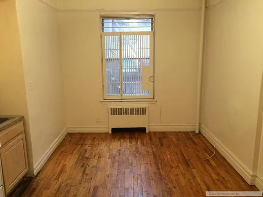 Rented by Sovereign Associates | media 2