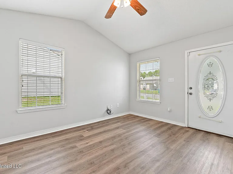 10740 E Bay Tree Dr — Photo 3